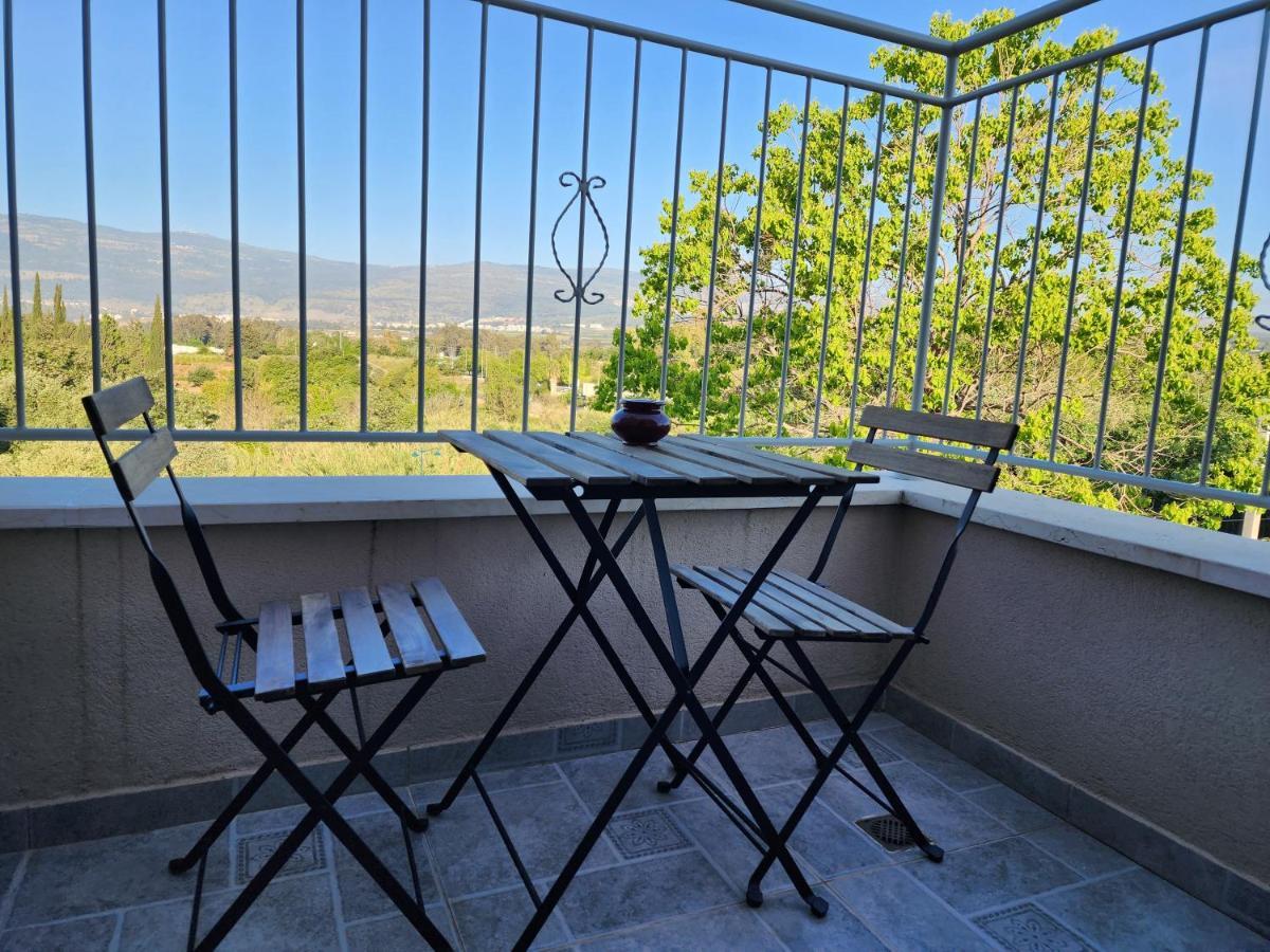 קסם של אירוח Apartment Hagoshrim Exterior photo